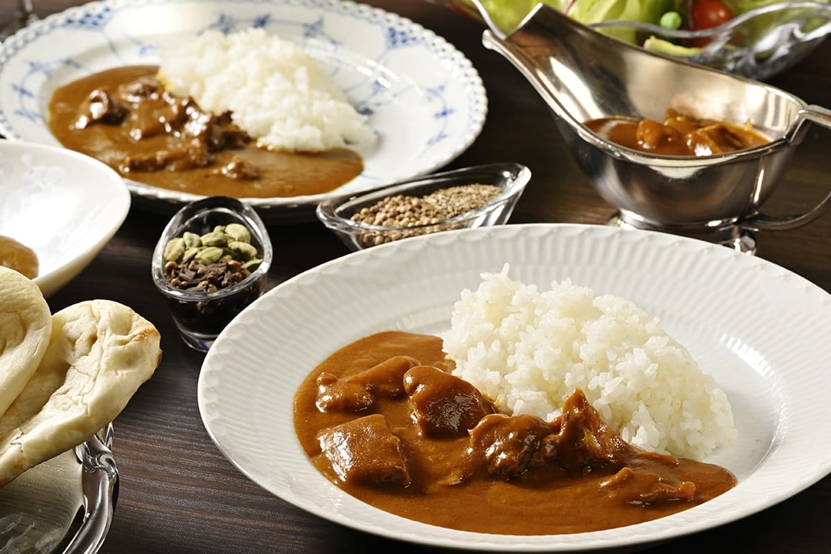 【年内届け受付終了】【常温配送】うかい亭 カレー2種セット